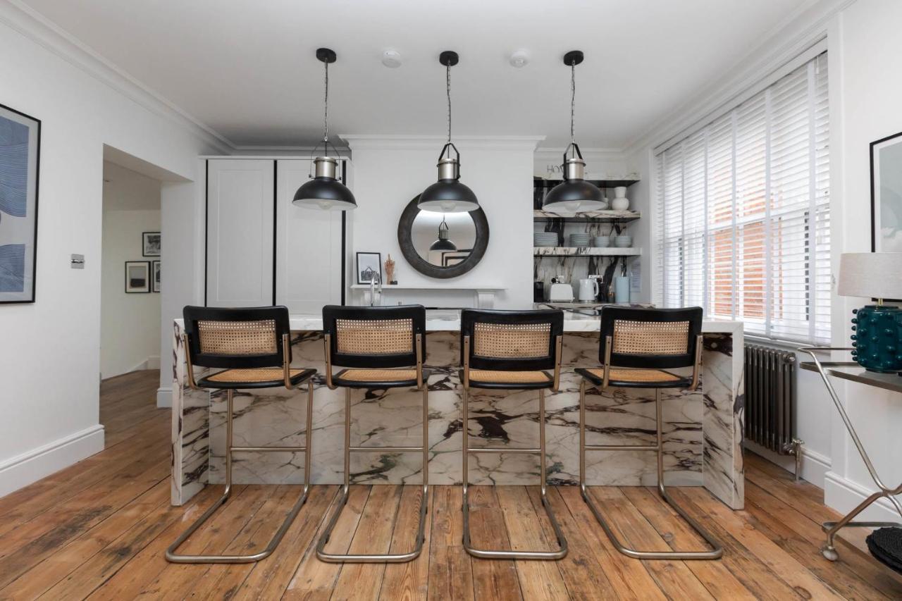 Stylish 2 Bedroom Apartment Near Oxford Street ลอนดอน ภายนอก รูปภาพ