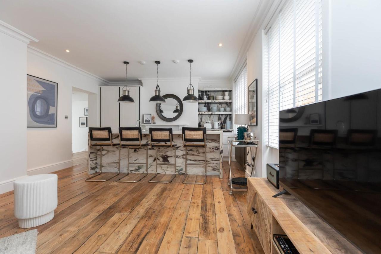 Stylish 2 Bedroom Apartment Near Oxford Street ลอนดอน ภายนอก รูปภาพ